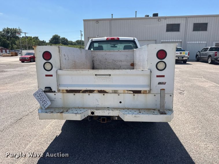 image for item NJ9066 2016 GMC Sierra 2500HD utility bed pickup truck