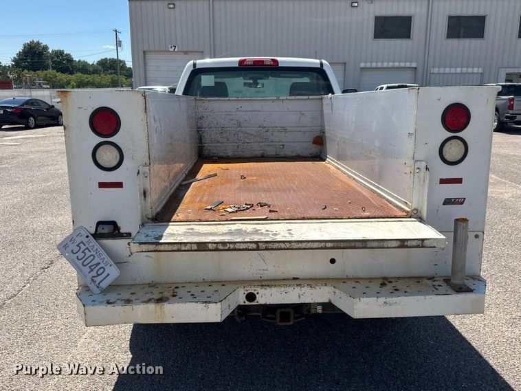 image for item NJ9066 2016 GMC Sierra 2500HD utility bed pickup truck