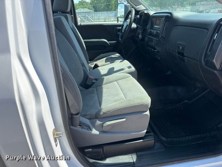 image for item NJ9066 2016 GMC Sierra 2500HD utility bed pickup truck