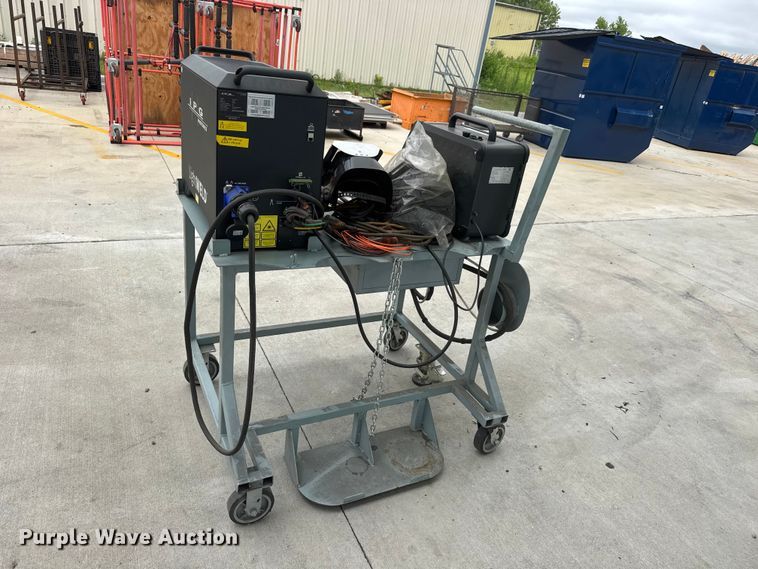image for item NJ9121 2022 IPG Photonics LightWELD SYSHHW000000001U laser welder