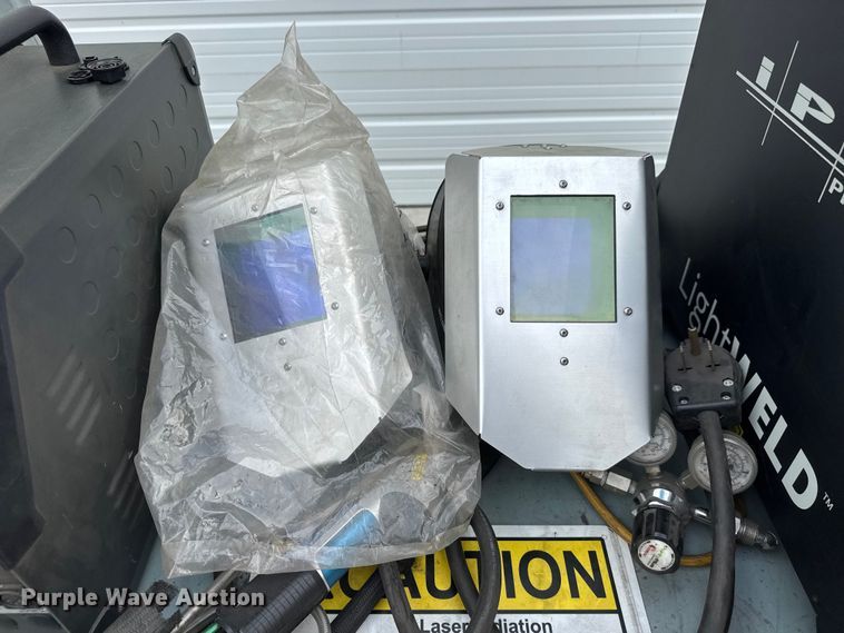 image for item NJ9121 2022 IPG Photonics LightWELD SYSHHW000000001U laser welder