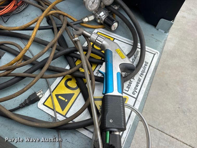 image for item NJ9121 2022 IPG Photonics LightWELD SYSHHW000000001U laser welder