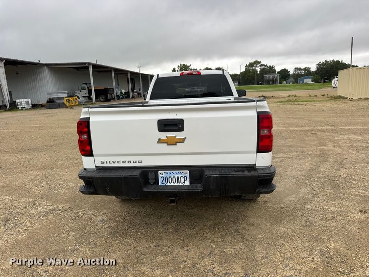 image for item NJ9137 2014 Chevrolet Silverado 1500 pickup truck