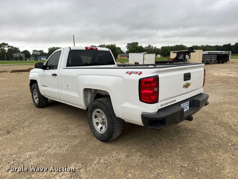 image for item NJ9137 2014 Chevrolet Silverado 1500 pickup truck