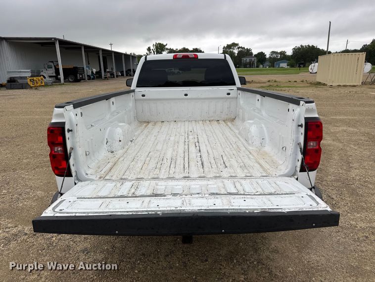 image for item NJ9137 2014 Chevrolet Silverado 1500 pickup truck