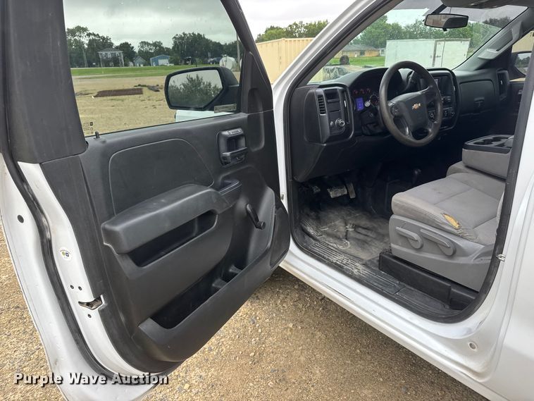 image for item NJ9137 2014 Chevrolet Silverado 1500 pickup truck