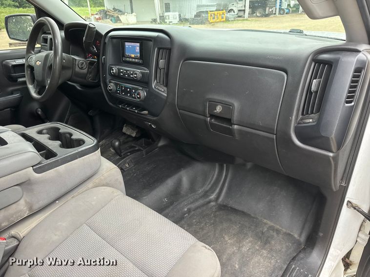 image for item NJ9137 2014 Chevrolet Silverado 1500 pickup truck