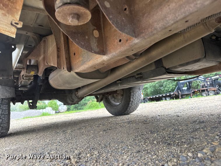image for item NJ9137 2014 Chevrolet Silverado 1500 pickup truck