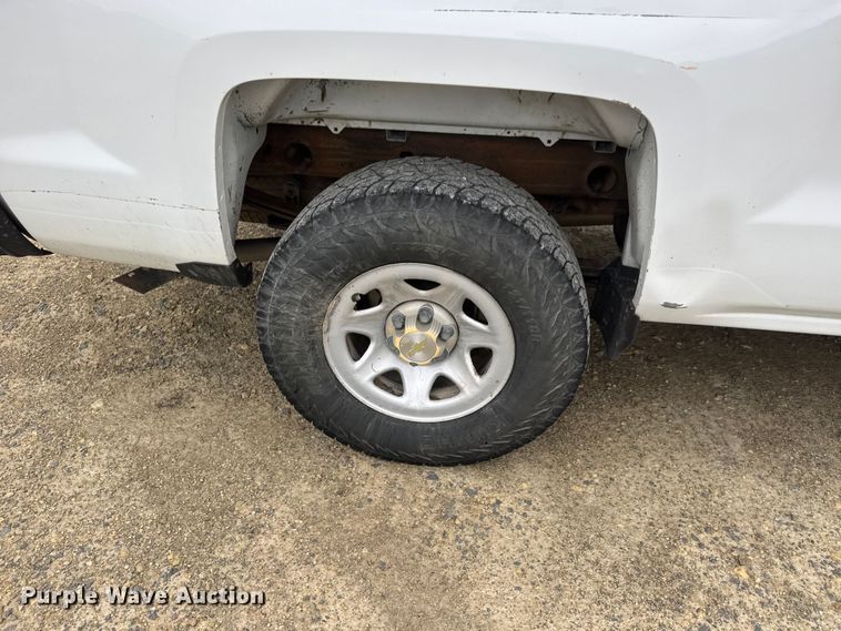 image for item NJ9137 2014 Chevrolet Silverado 1500 pickup truck