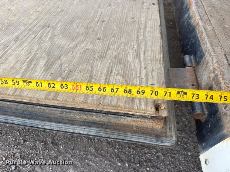 image for item NJ9187 2011 Doolittle enclosed cargo trailer