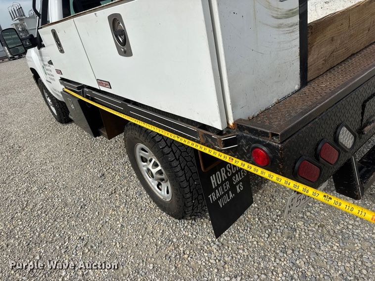 image for item NJ9196 2012 Chevrolet Silverado 3500HD flatbed pickup truck