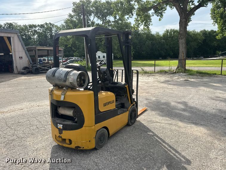 image for item NJ9208 Caterpillar GC15K forklift