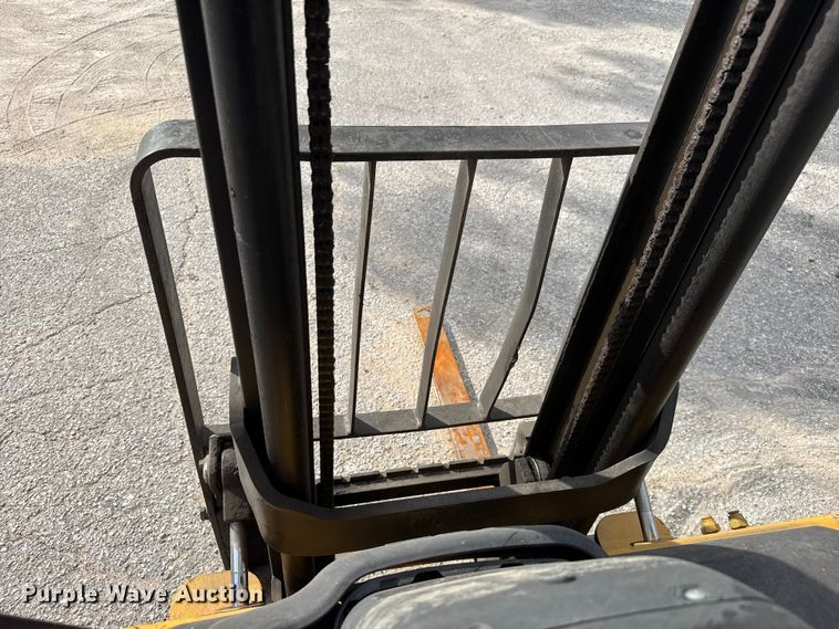 image for item NJ9208 Caterpillar GC15K forklift