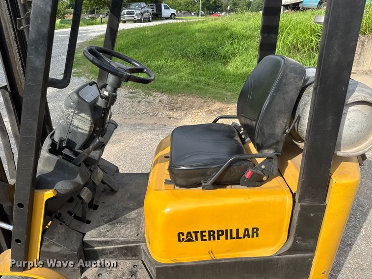 image for item NJ9208 Caterpillar GC15K forklift