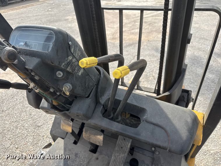 image for item NJ9208 Caterpillar GC15K forklift