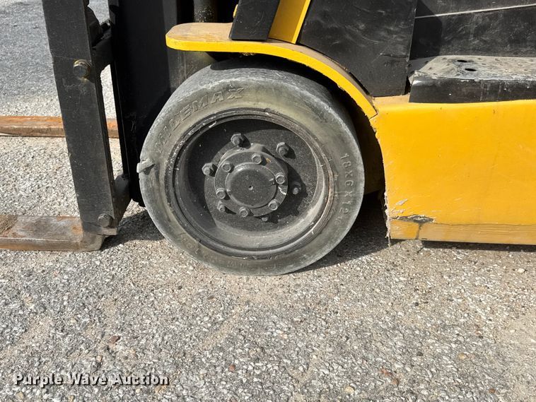 image for item NJ9208 Caterpillar GC15K forklift