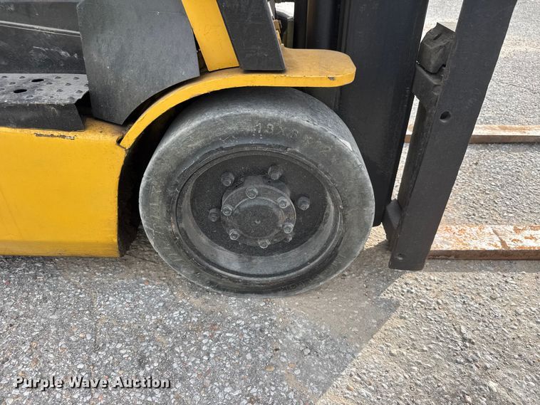 image for item NJ9208 Caterpillar GC15K forklift