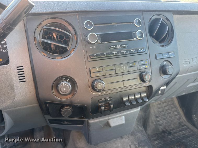 image for item NJ9243 2014 Ford F250 Super Duty pickup truck