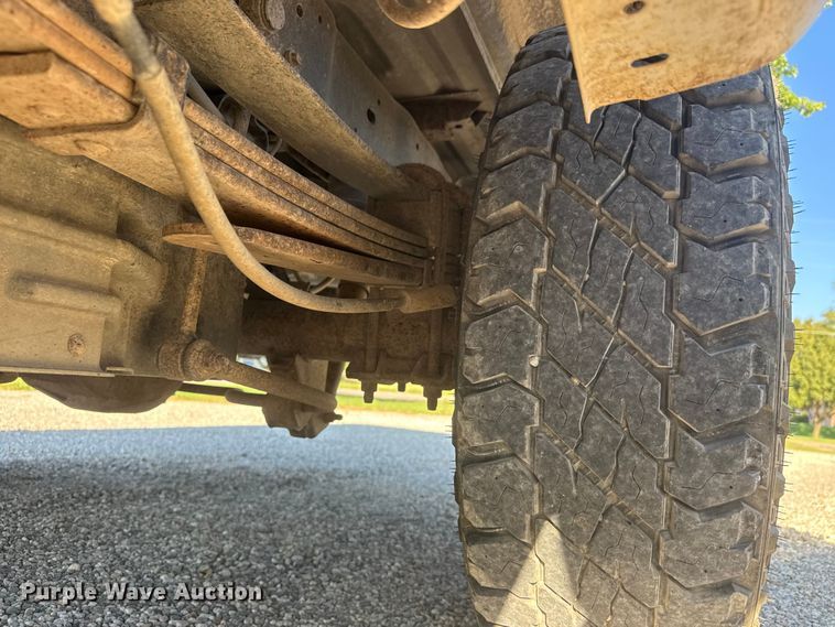 image for item NJ9243 2014 Ford F250 Super Duty pickup truck