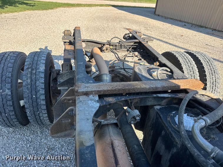 image for item NJ9244 2017 RAM 5500 truck cab and chassis