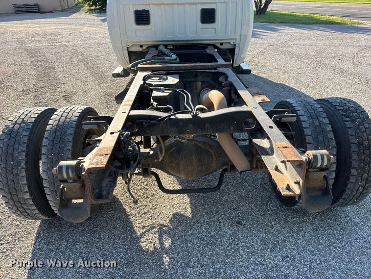 image for item NJ9244 2017 RAM 5500 truck cab and chassis