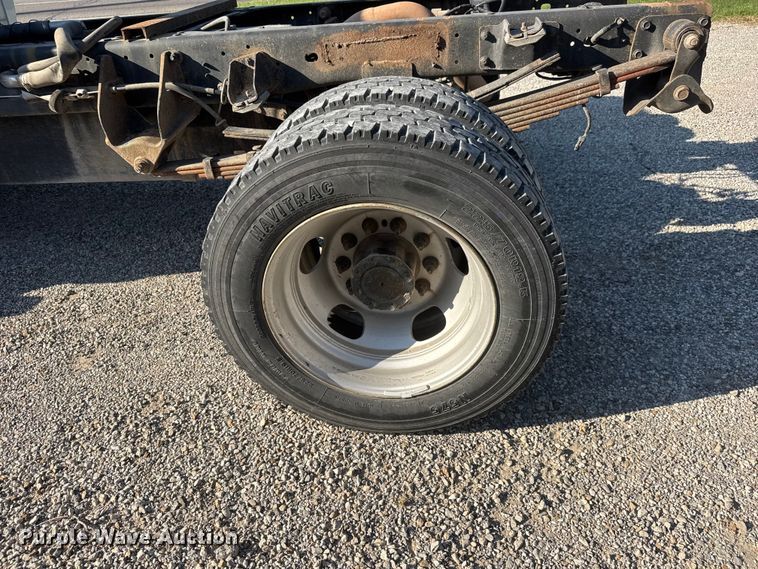image for item NJ9244 2017 RAM 5500 truck cab and chassis