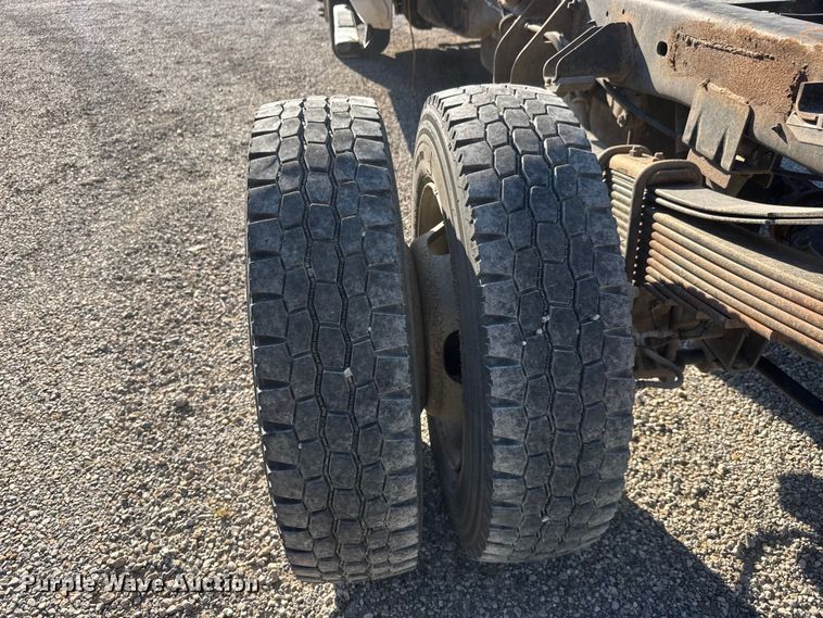 image for item NJ9244 2017 RAM 5500 truck cab and chassis