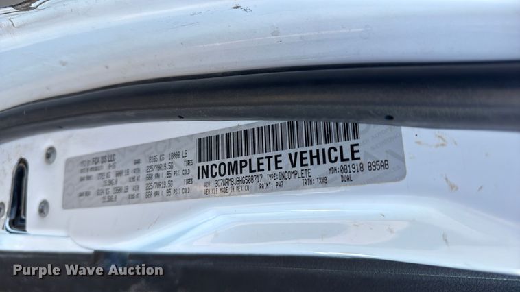 image for item NJ9244 2017 RAM 5500 truck cab and chassis