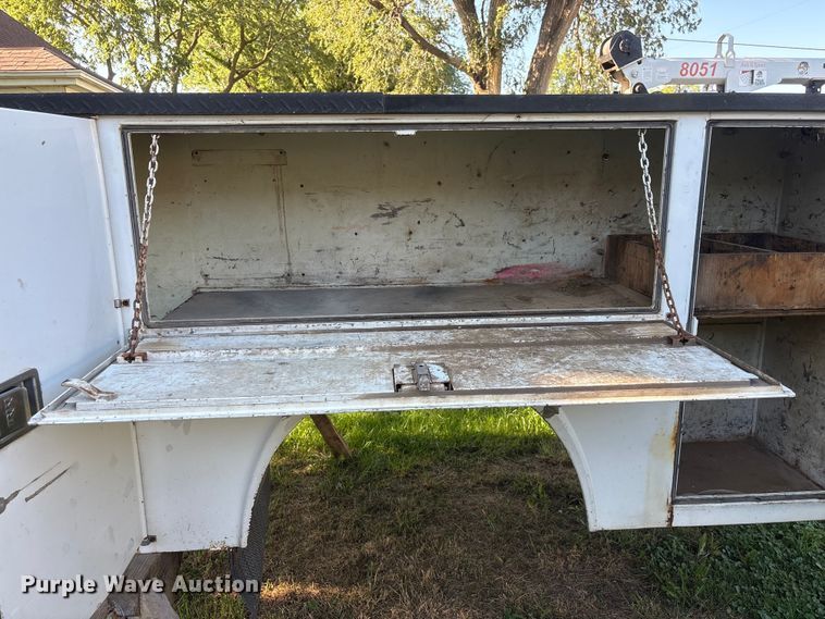 image for item NM9814 RKI S84DW94 utility bed