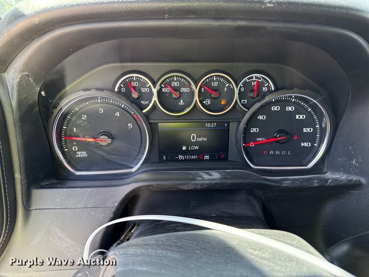 image for item YA3407 2022 Chevrolet Silverado 3500HD Crew Cab pickup truck