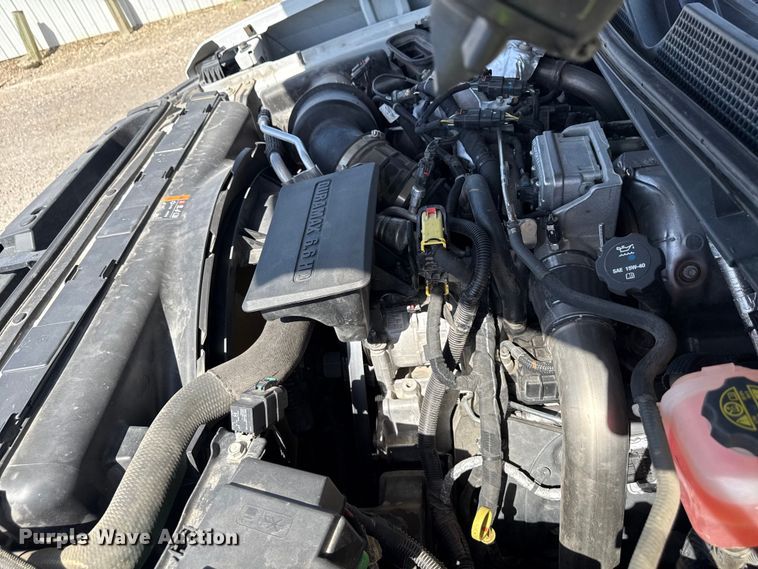 image for item YA3407 2022 Chevrolet Silverado 3500HD Crew Cab pickup truck