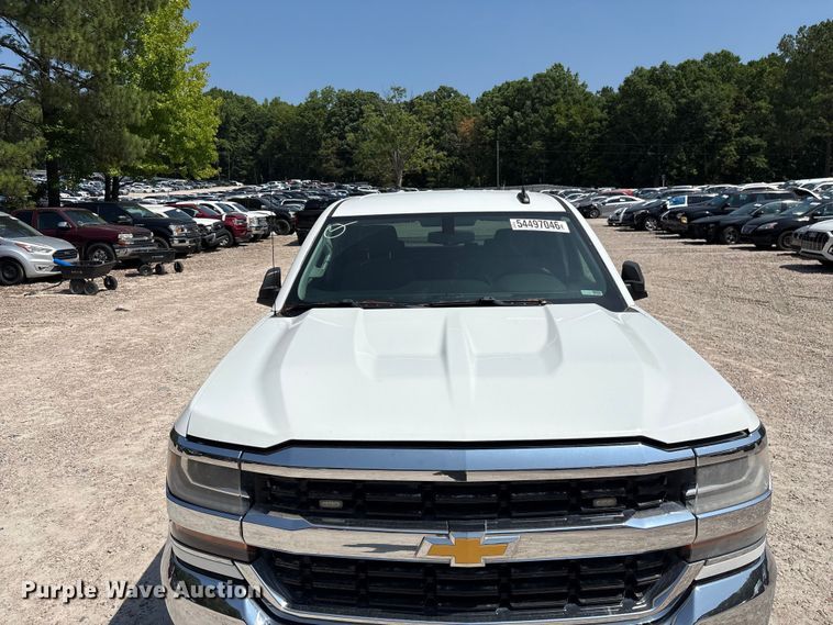 image for item YA3640 2016 Chevrolet Silverado 1500 Crew Cab pickup truck