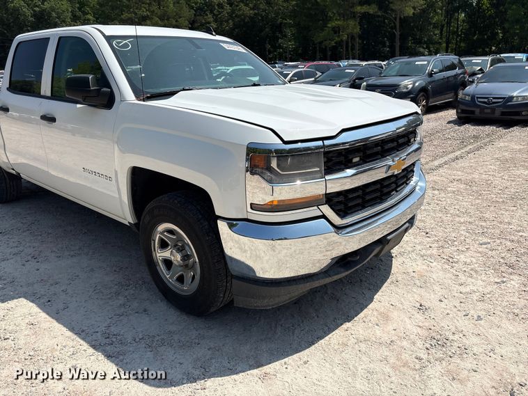 image for item YA3640 2016 Chevrolet Silverado 1500 Crew Cab pickup truck
