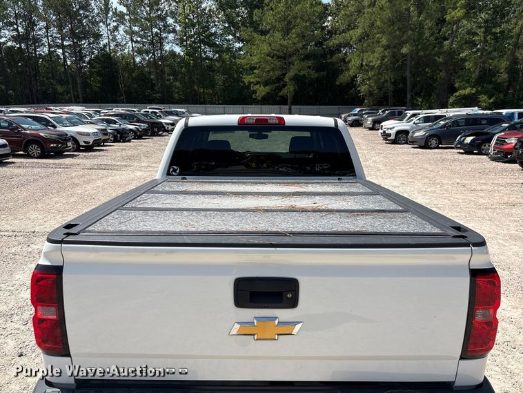 image for item YA3640 2016 Chevrolet Silverado 1500 Crew Cab pickup truck