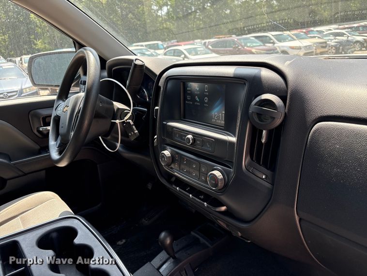 image for item YA3640 2016 Chevrolet Silverado 1500 Crew Cab pickup truck