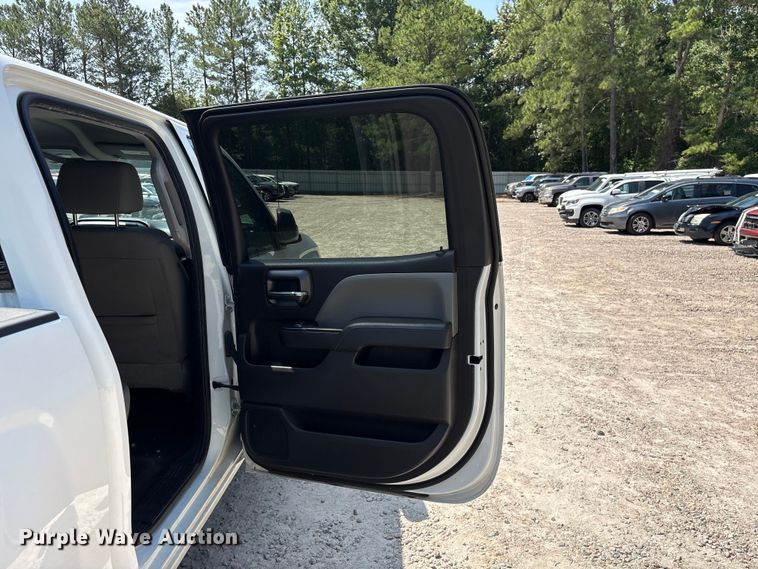 image for item YA3640 2016 Chevrolet Silverado 1500 Crew Cab pickup truck
