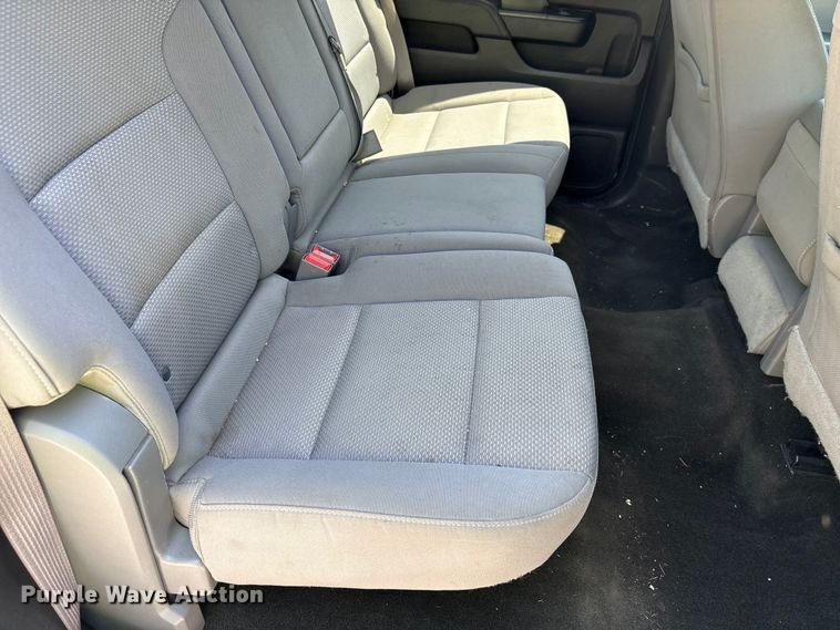 image for item YA3640 2016 Chevrolet Silverado 1500 Crew Cab pickup truck