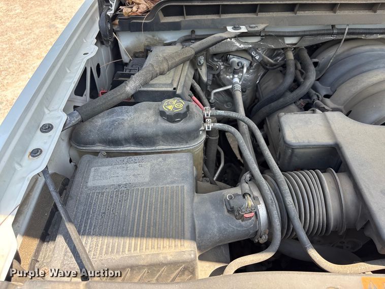 image for item YA3640 2016 Chevrolet Silverado 1500 Crew Cab pickup truck