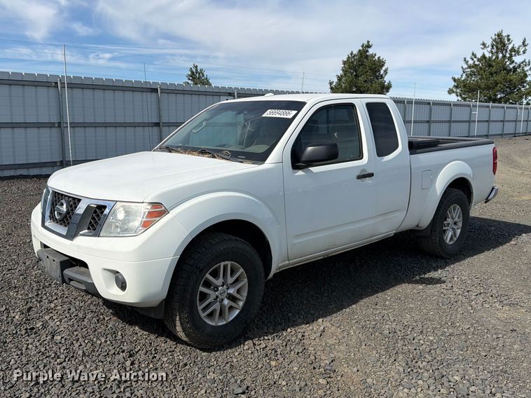 image for item YA3799 2015 Nissan Frontier Ext. Cab pickup truck