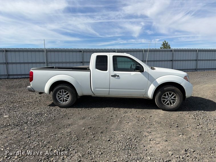 image for item YA3799 2015 Nissan Frontier Ext. Cab pickup truck