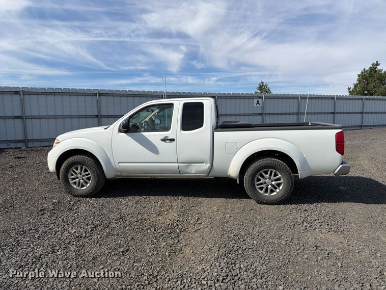 image for item YA3799 2015 Nissan Frontier Ext. Cab pickup truck