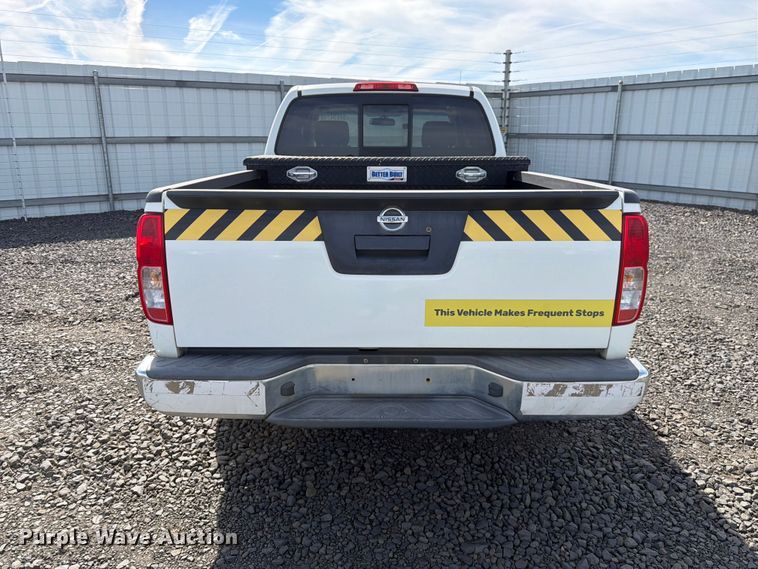 image for item YA3799 2015 Nissan Frontier Ext. Cab pickup truck