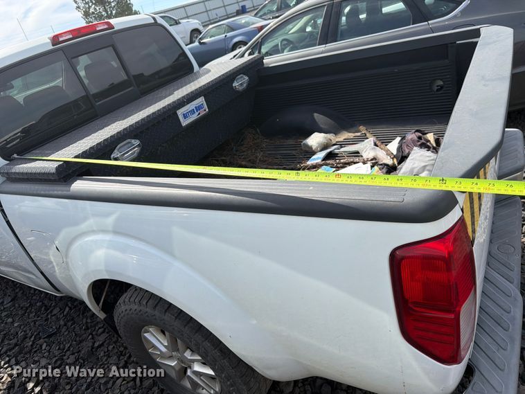 image for item YA3799 2015 Nissan Frontier Ext. Cab pickup truck