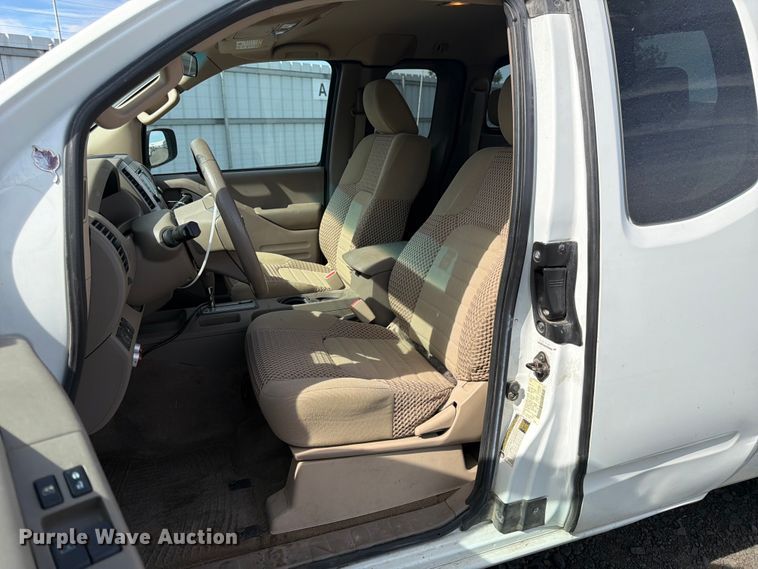 image for item YA3799 2015 Nissan Frontier Ext. Cab pickup truck