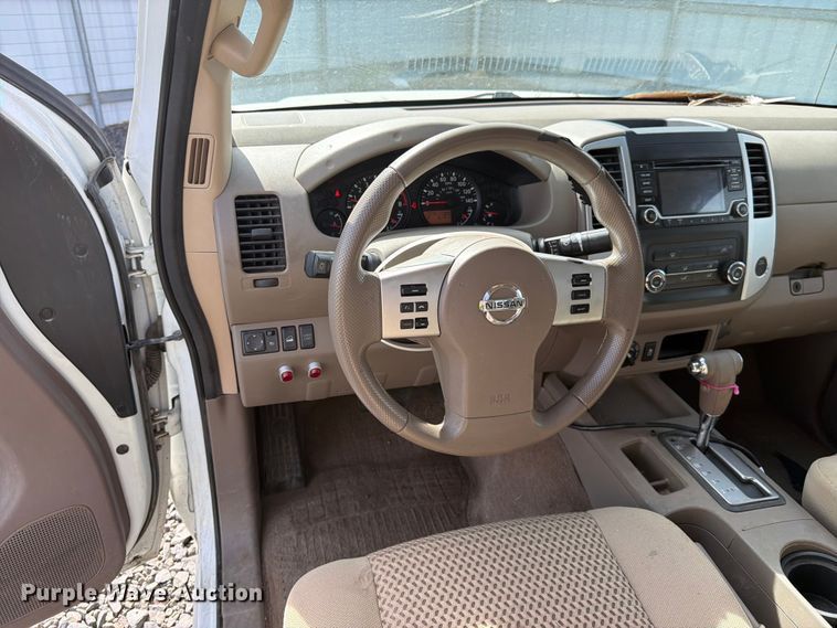 image for item YA3799 2015 Nissan Frontier Ext. Cab pickup truck