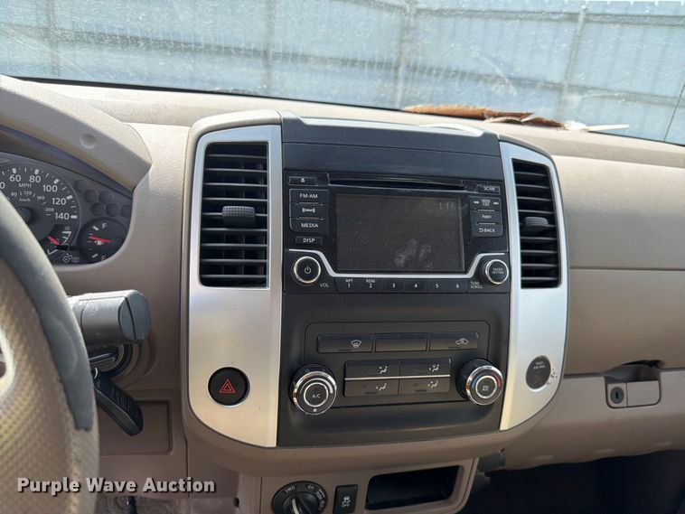 image for item YA3799 2015 Nissan Frontier Ext. Cab pickup truck