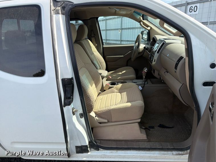 image for item YA3799 2015 Nissan Frontier Ext. Cab pickup truck