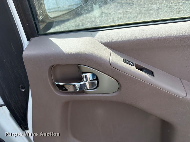 image for item YA3799 2015 Nissan Frontier Ext. Cab pickup truck
