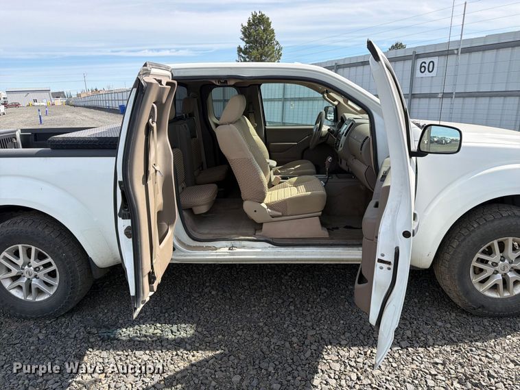 image for item YA3799 2015 Nissan Frontier Ext. Cab pickup truck