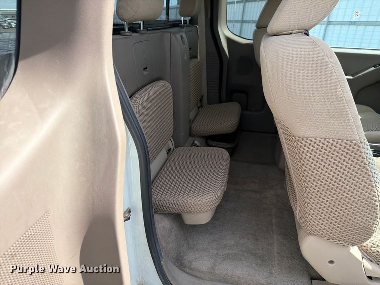 image for item YA3799 2015 Nissan Frontier Ext. Cab pickup truck